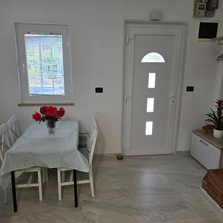Apartments Radan Porec Bagian luar foto